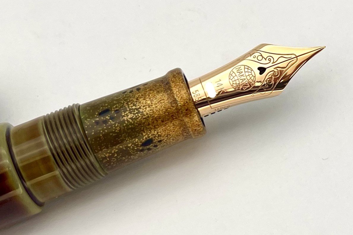 NakayaPiccoloLongWriterHekiTamenuriwith6BlackpawsandNashijionGripSectionFP_10